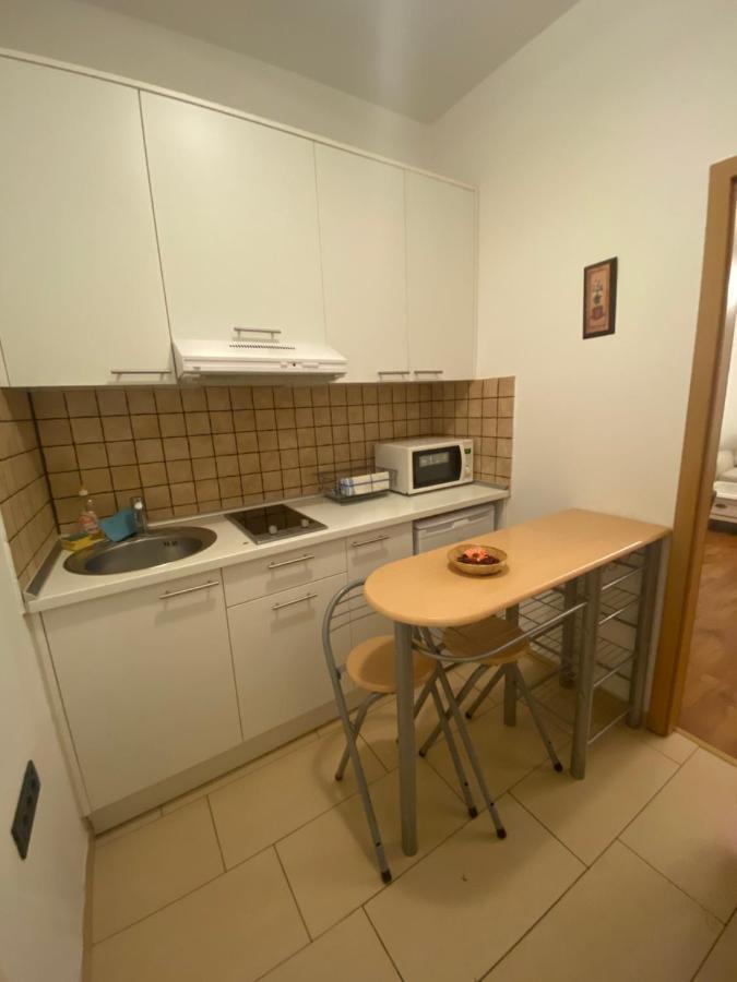 Guest House Nokturno Zagreb Buitenkant foto