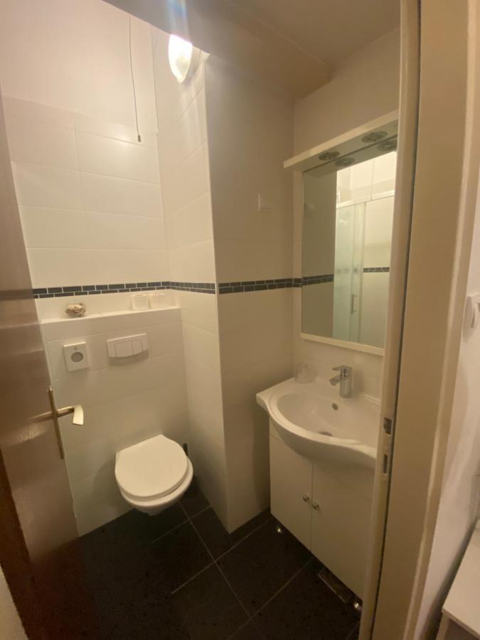 Guest House Nokturno Zagreb Buitenkant foto