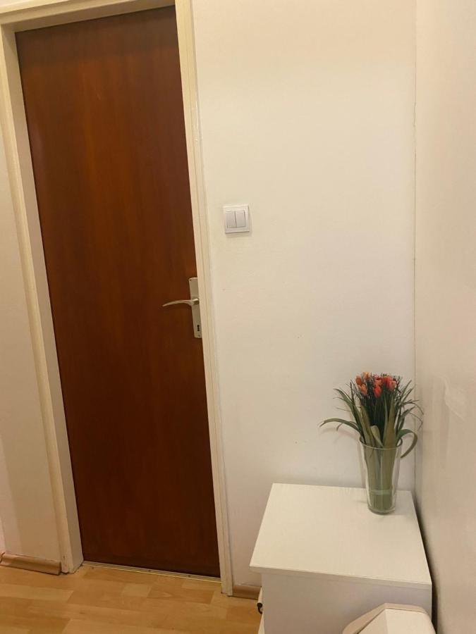 Guest House Nokturno Zagreb Buitenkant foto