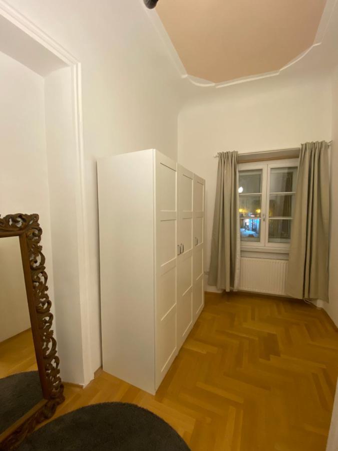 Guest House Nokturno Zagreb Buitenkant foto