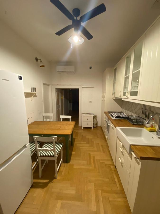 Guest House Nokturno Zagreb Buitenkant foto