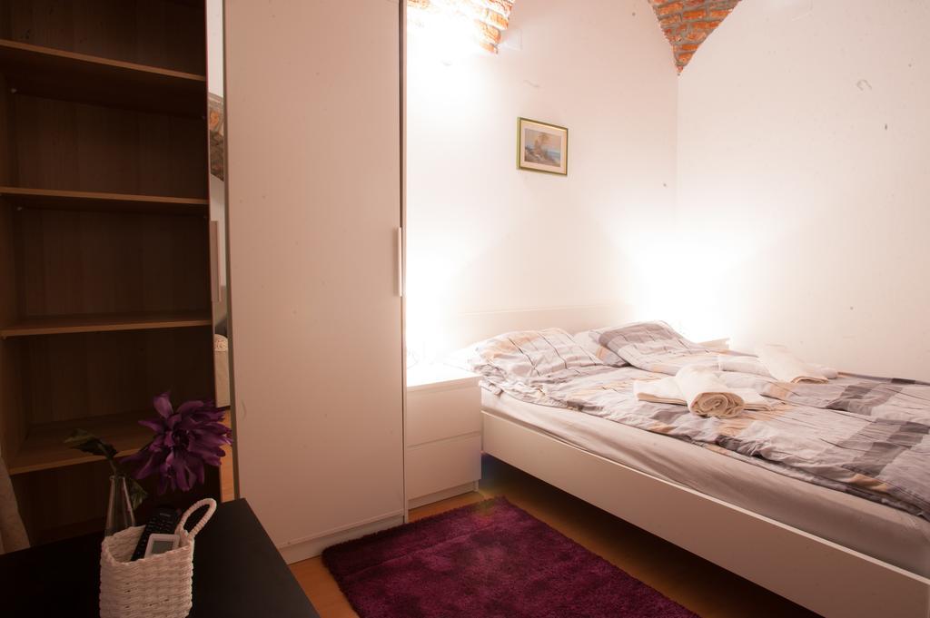 Guest House Nokturno Zagreb Kamer foto