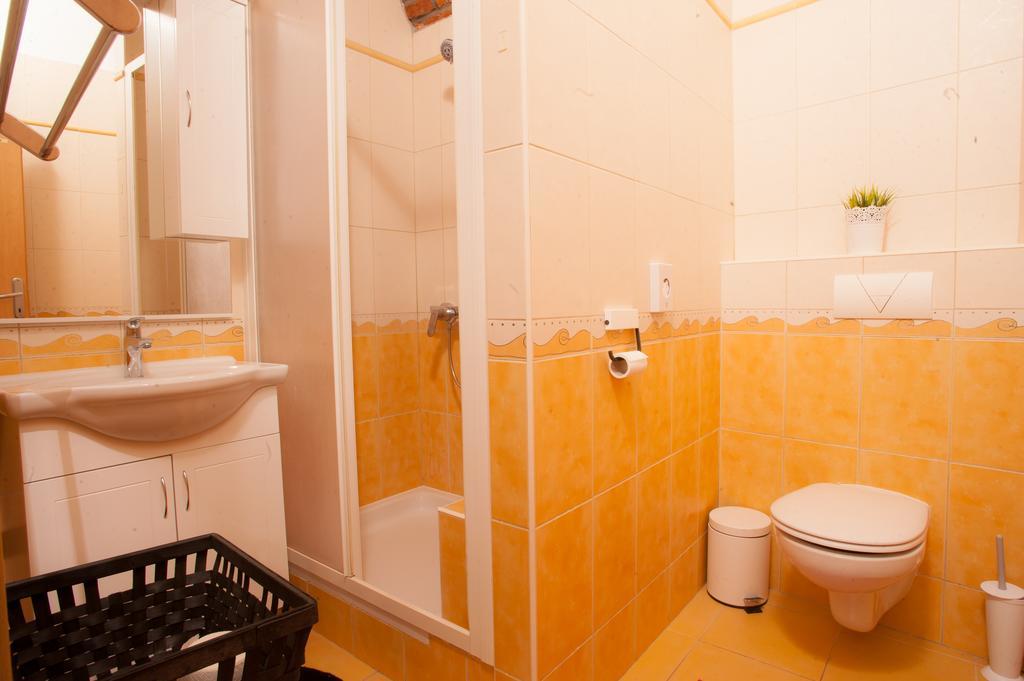 Guest House Nokturno Zagreb Buitenkant foto